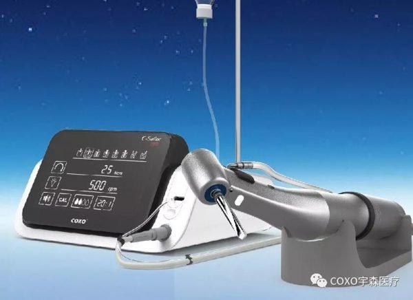 Fiziodispenser COXO C-Sailor Pro cu fibra optica pentru implantologie